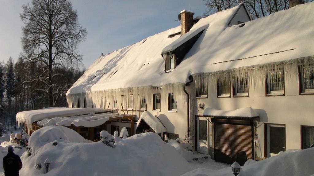 Gaststaette & Pension Oelmuehle Hotell Oberschöna Eksteriør bilde